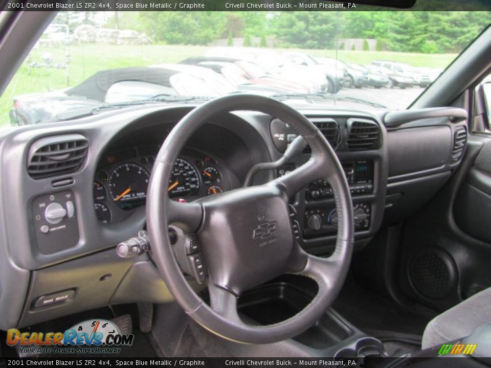 2001 Chevrolet Blazer LS ZR2 4x4 Space Blue Metallic / Graphite Photo #8