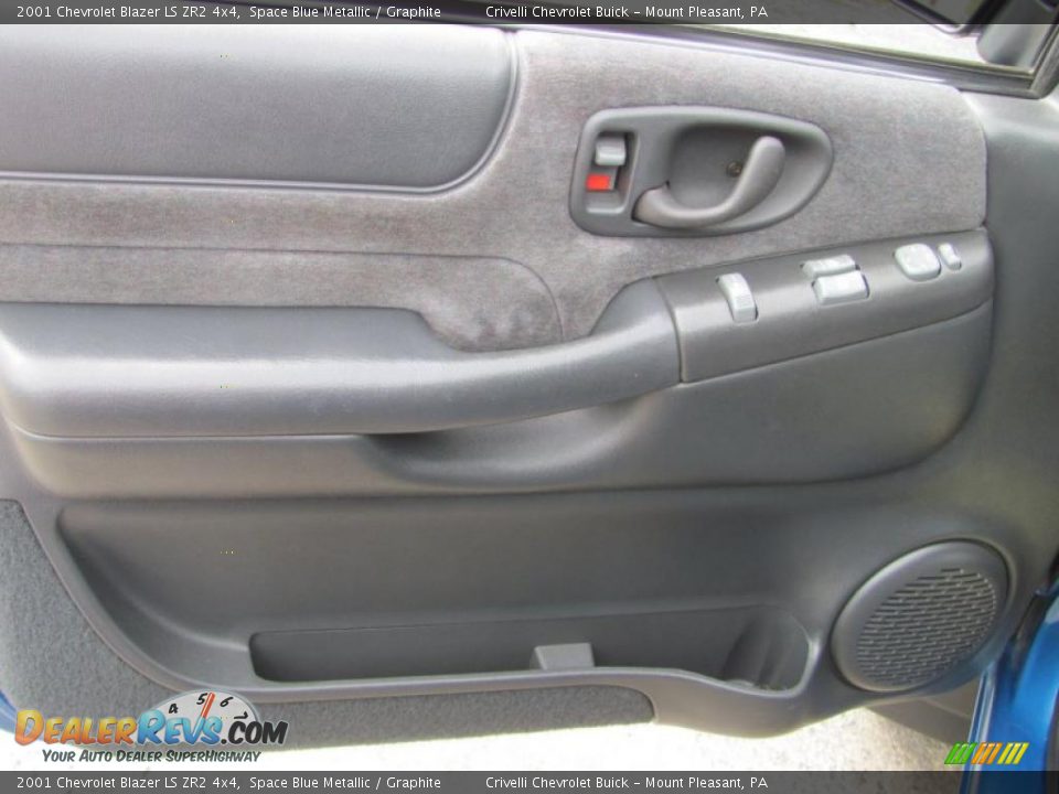 2001 Chevrolet Blazer LS ZR2 4x4 Space Blue Metallic / Graphite Photo #16
