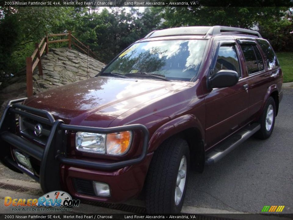 2003 Nissan Pathfinder SE 4x4 Merlot Red Pearl / Charcoal Photo #1
