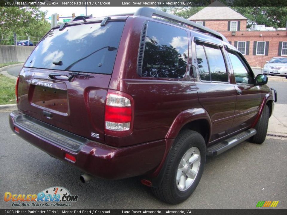 2003 Nissan Pathfinder SE 4x4 Merlot Red Pearl / Charcoal Photo #6