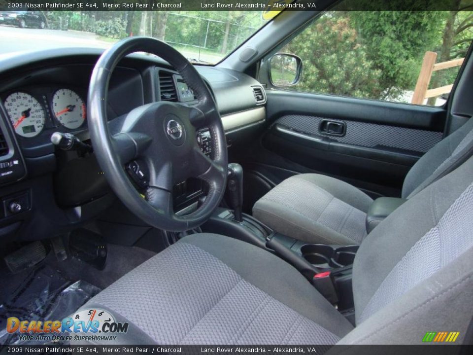 2003 Nissan Pathfinder SE 4x4 Merlot Red Pearl / Charcoal Photo #11