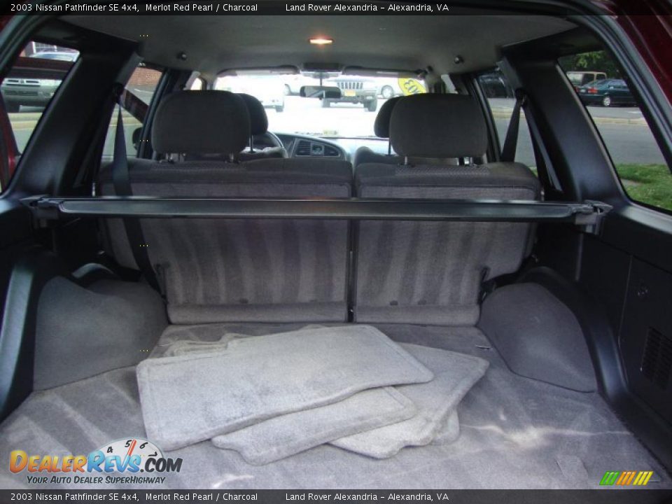 2003 Nissan Pathfinder SE 4x4 Merlot Red Pearl / Charcoal Photo #19
