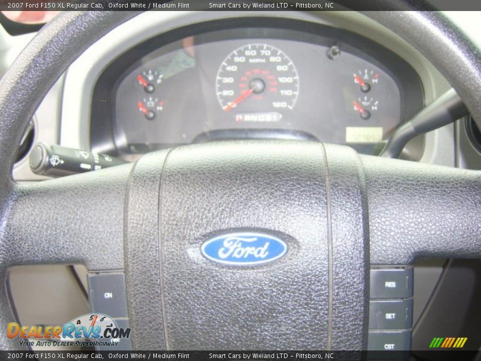 2007 Ford F150 XL Regular Cab Oxford White / Medium Flint Photo #16