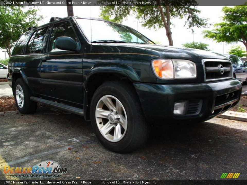 2002 Nissan Pathfinder LE Sherwood Green Pearl / Beige Photo #1