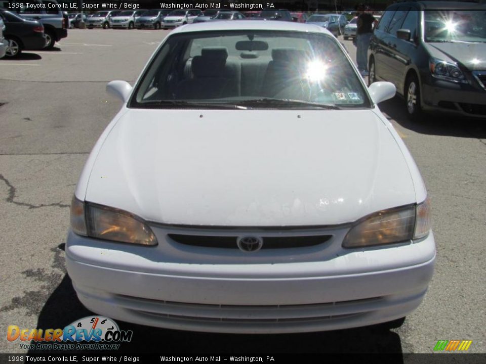 1998 Toyota Corolla LE Super White / Beige Photo #8