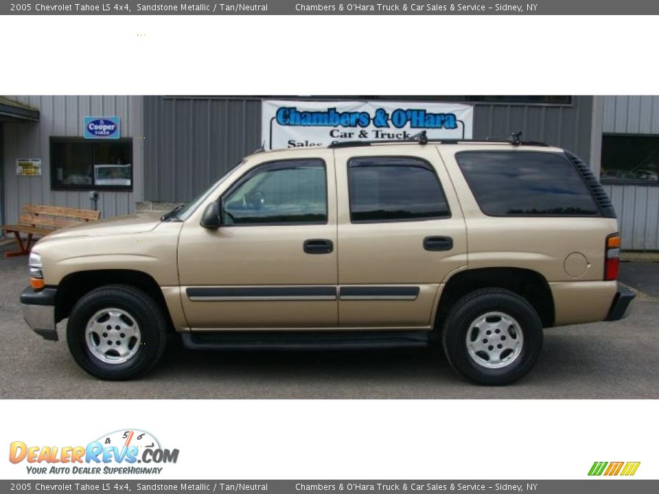 2005 Chevrolet Tahoe LS 4x4 Sandstone Metallic / Tan/Neutral Photo #2
