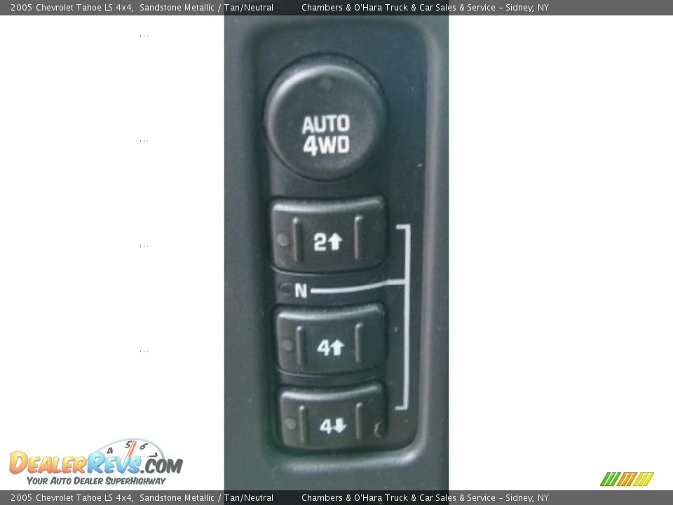 2005 Chevrolet Tahoe LS 4x4 Sandstone Metallic / Tan/Neutral Photo #6