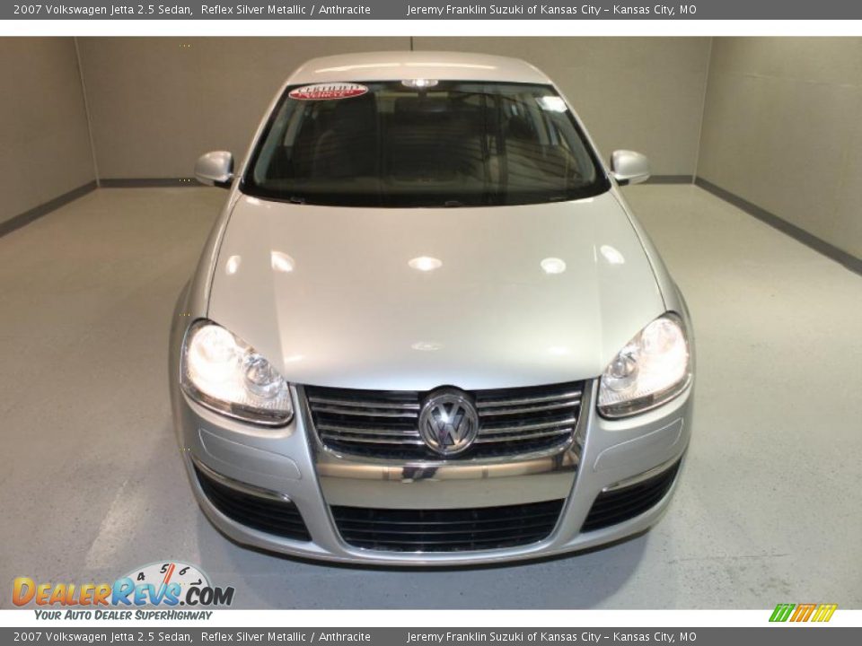 2007 Volkswagen Jetta 2.5 Sedan Reflex Silver Metallic / Anthracite Photo #2