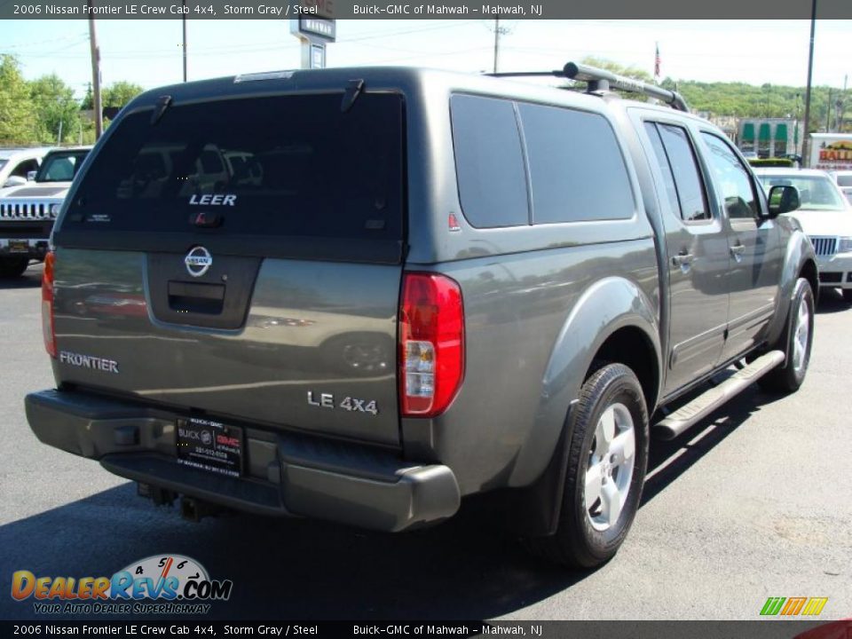 2006 Nissan Frontier LE Crew Cab 4x4 Storm Gray / Steel Photo #2