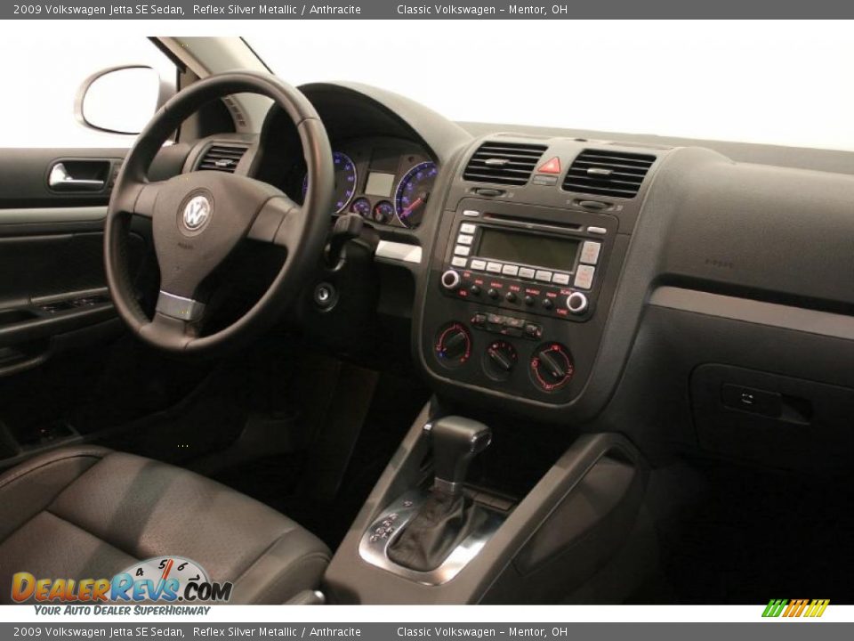 2009 Volkswagen Jetta SE Sedan Reflex Silver Metallic / Anthracite Photo #16
