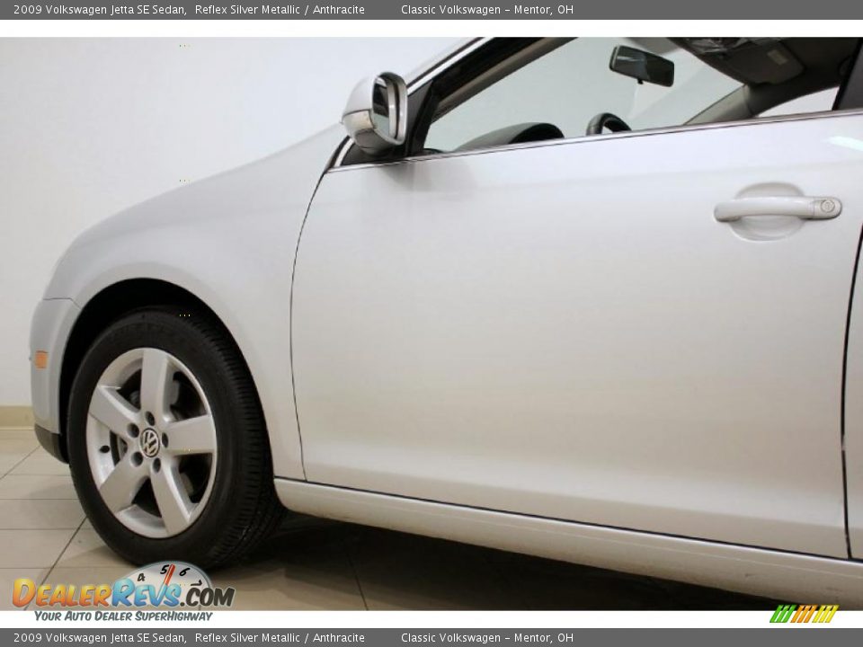 2009 Volkswagen Jetta SE Sedan Reflex Silver Metallic / Anthracite Photo #23