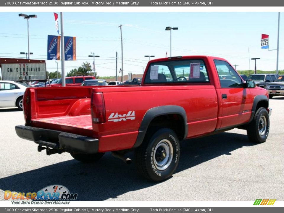 2000 Chevrolet Silverado 2500 Regular Cab 4x4 Victory Red / Medium Gray Photo #3