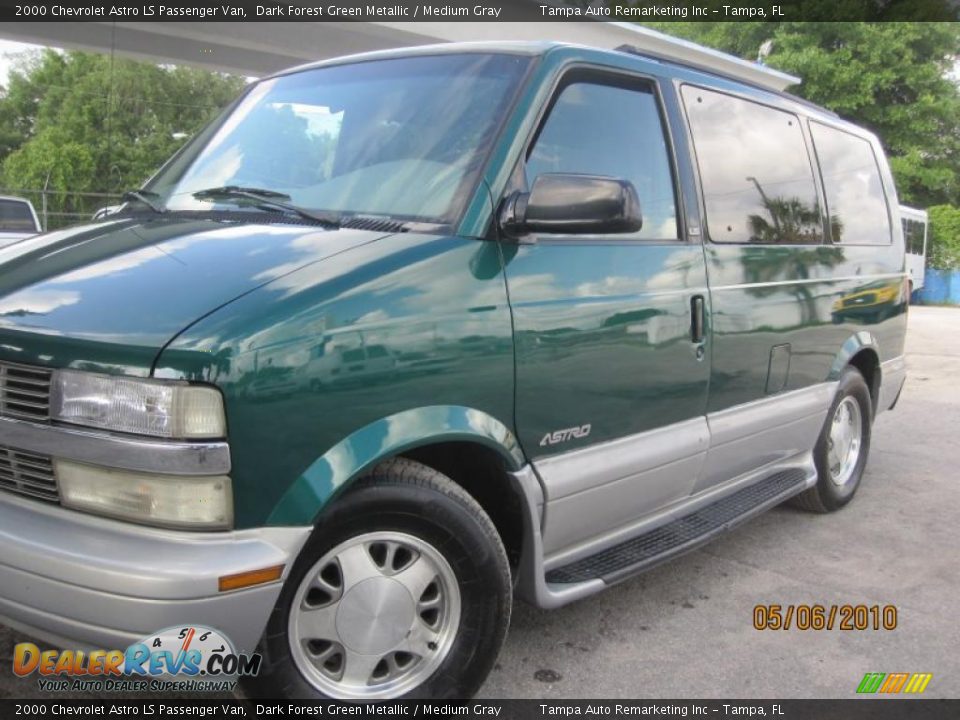 2000 Chevrolet Astro LS Passenger Van Dark Forest Green Metallic / Medium Gray Photo #3