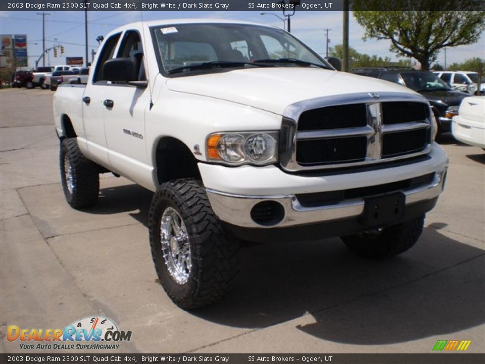 2003 Dodge Ram 2500 SLT Quad Cab 4x4 Bright White / Dark Slate Gray Photo #3