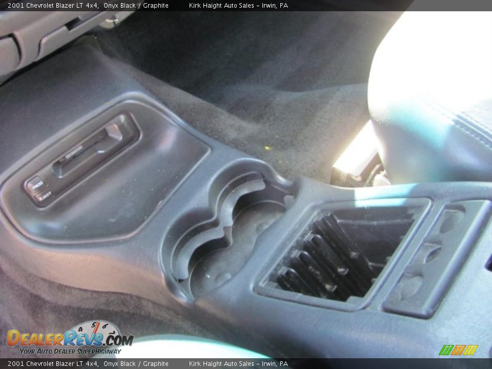 2001 Chevrolet Blazer LT 4x4 Onyx Black / Graphite Photo #21