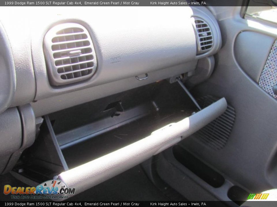 1999 Dodge Ram 1500 SLT Regular Cab 4x4 Emerald Green Pearl / Mist Gray Photo #18