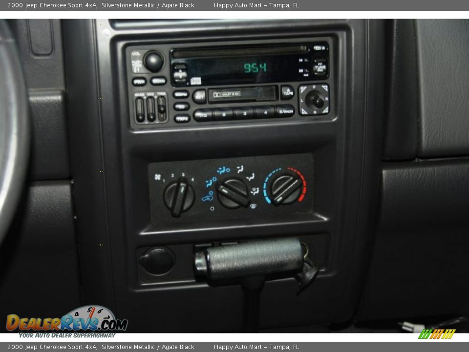 2000 Jeep Cherokee Sport 4x4 Silverstone Metallic / Agate Black Photo #23