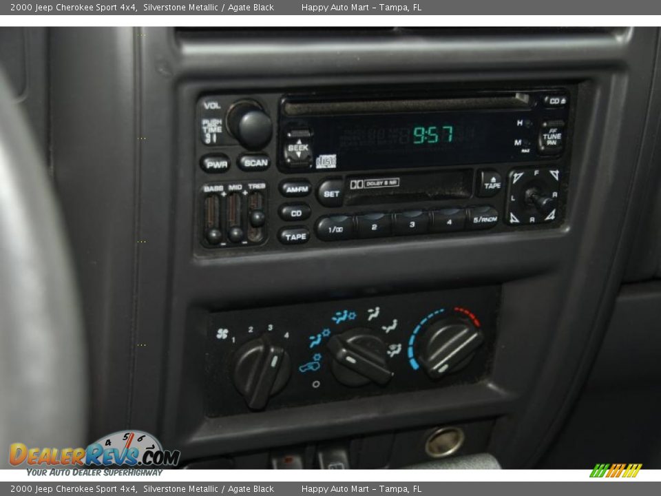 2000 Jeep Cherokee Sport 4x4 Silverstone Metallic / Agate Black Photo #24
