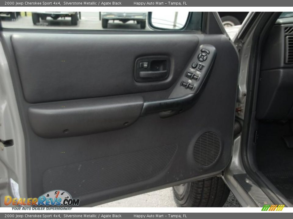 2000 Jeep Cherokee Sport 4x4 Silverstone Metallic / Agate Black Photo #29