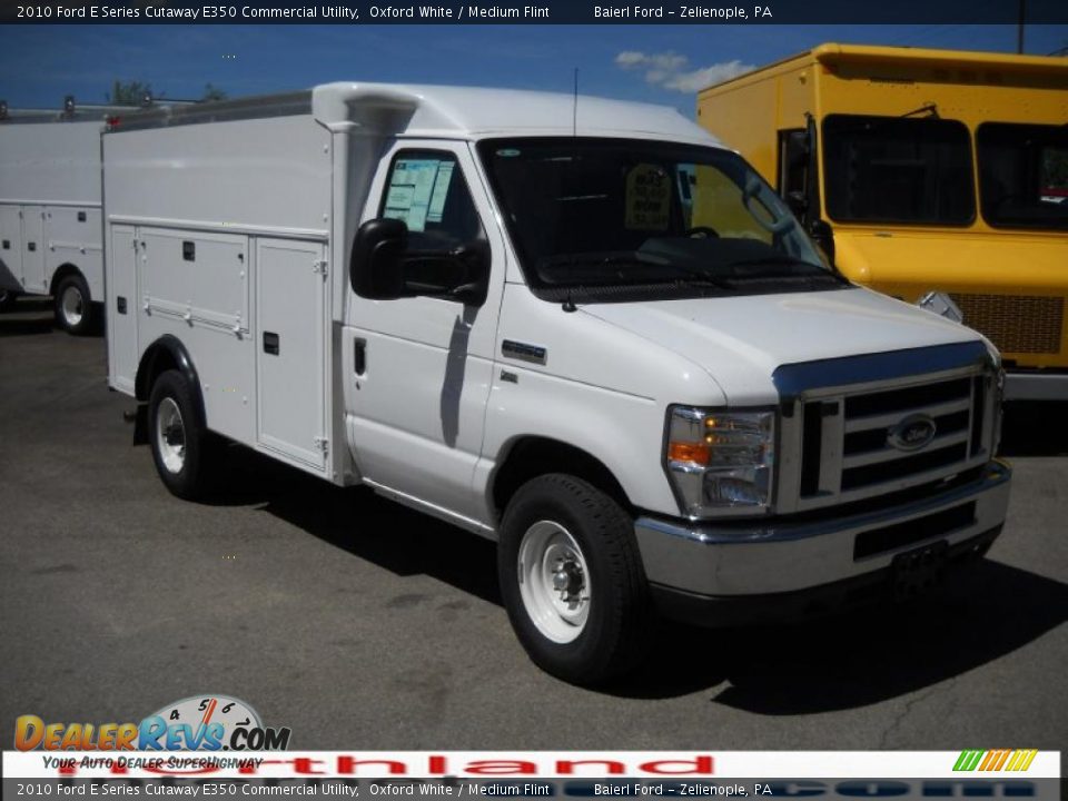 2010 Ford E Series Cutaway E350 Commercial Utility Oxford White / Medium Flint Photo #3
