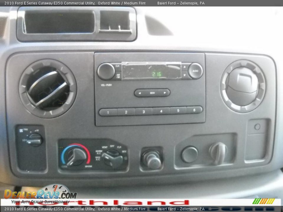 2010 Ford E Series Cutaway E350 Commercial Utility Oxford White / Medium Flint Photo #17