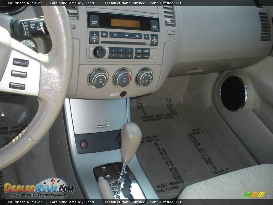 2006 Nissan Altima 2.5 S Coral Sand Metallic / Blond Photo #19