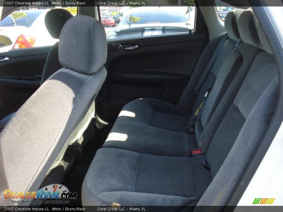 2007 Chevrolet Impala LS White / Ebony Black Photo #9