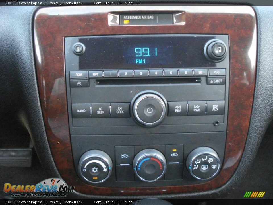 2007 Chevrolet Impala LS White / Ebony Black Photo #15