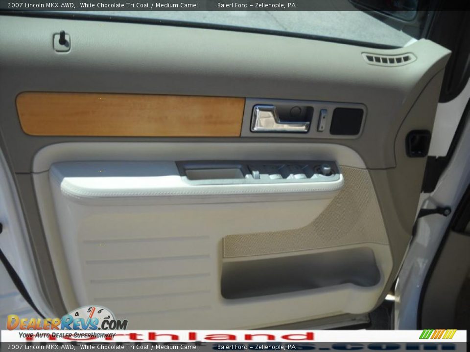 2007 Lincoln MKX AWD White Chocolate Tri Coat / Medium Camel Photo #9