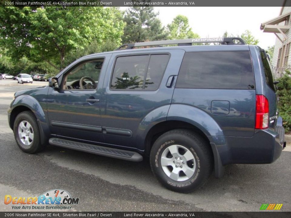 2006 Nissan Pathfinder SE 4x4 Silverton Blue Pearl / Desert Photo #2