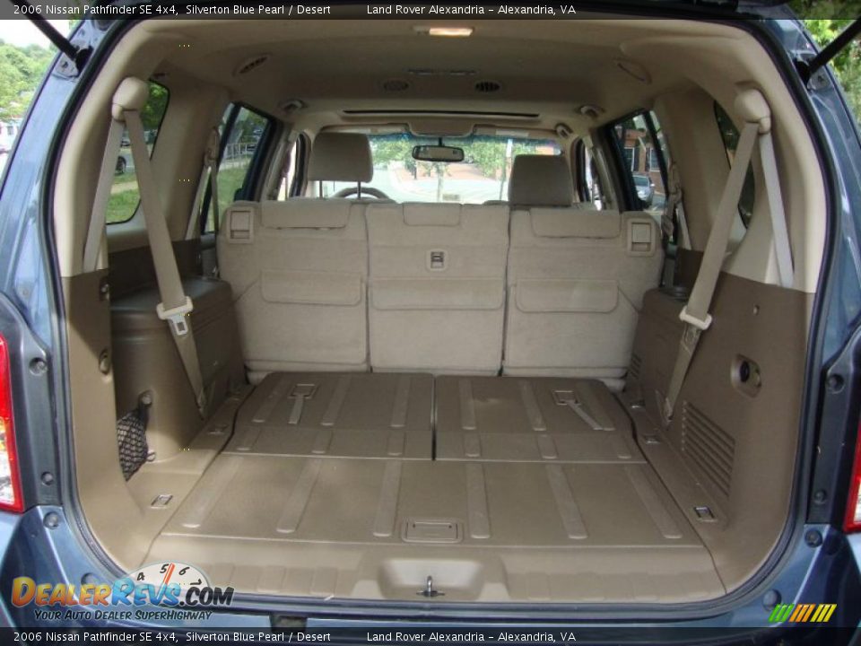 2006 Nissan Pathfinder SE 4x4 Silverton Blue Pearl / Desert Photo #6