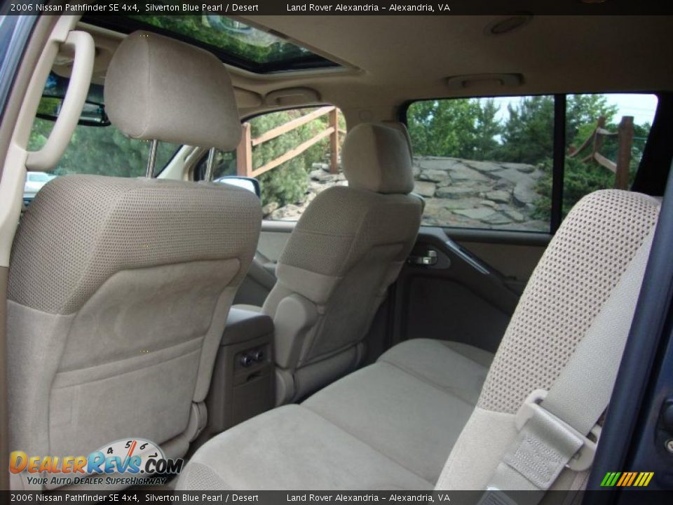 2006 Nissan Pathfinder SE 4x4 Silverton Blue Pearl / Desert Photo #17
