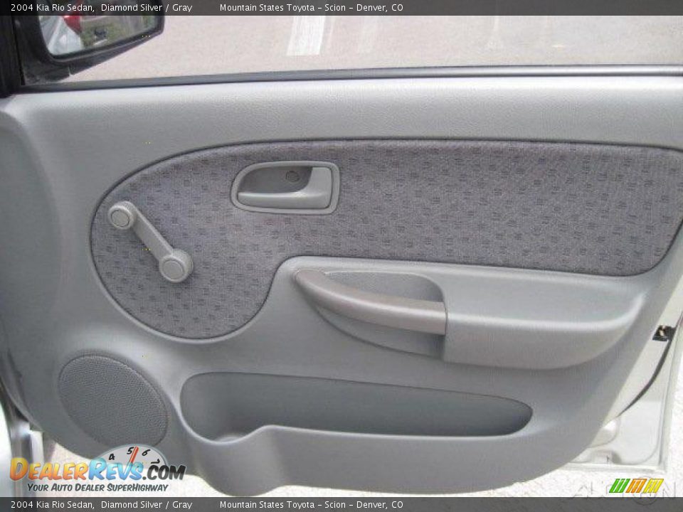 2004 Kia Rio Sedan Diamond Silver / Gray Photo #8