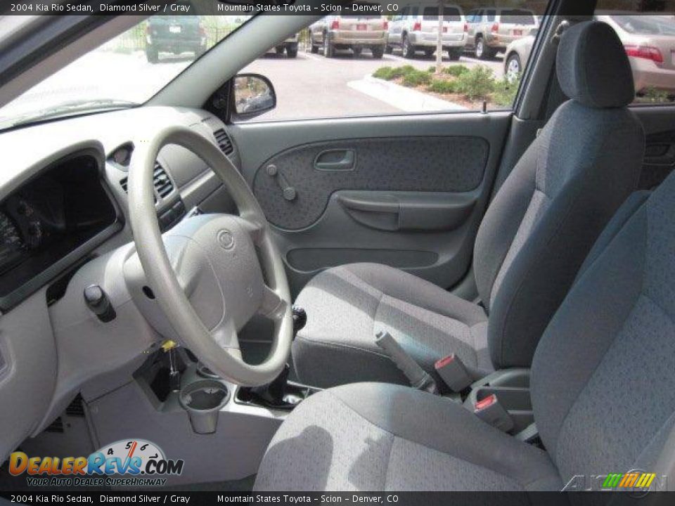 2004 Kia Rio Sedan Diamond Silver / Gray Photo #9