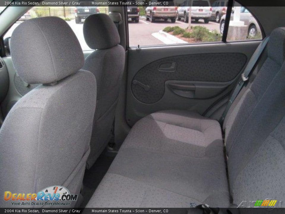 2004 Kia Rio Sedan Diamond Silver / Gray Photo #10
