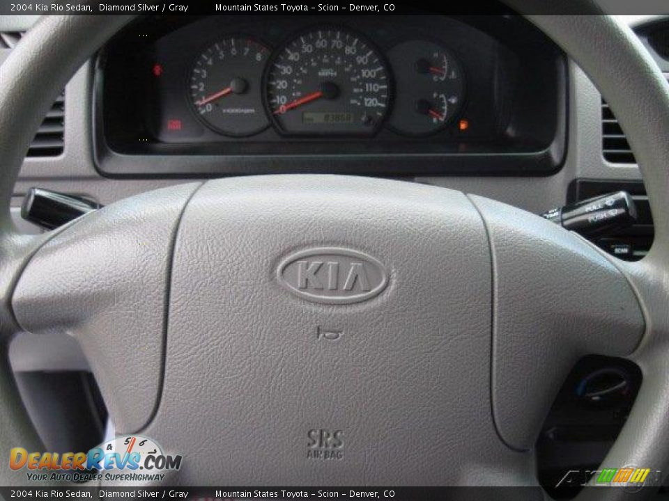 2004 Kia Rio Sedan Diamond Silver / Gray Photo #15