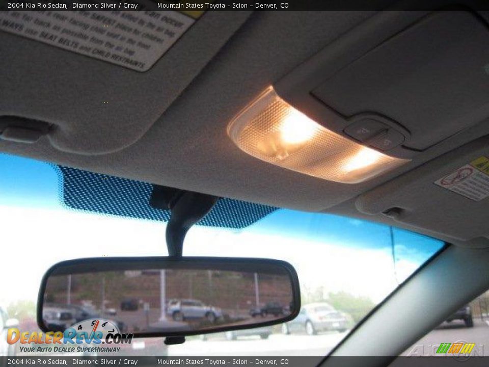 2004 Kia Rio Sedan Diamond Silver / Gray Photo #21