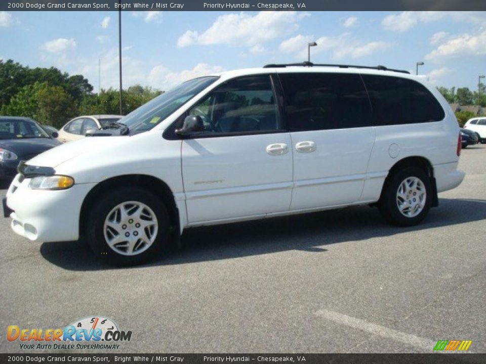 2000 Dodge Grand Caravan Sport Bright White / Mist Gray Photo #2