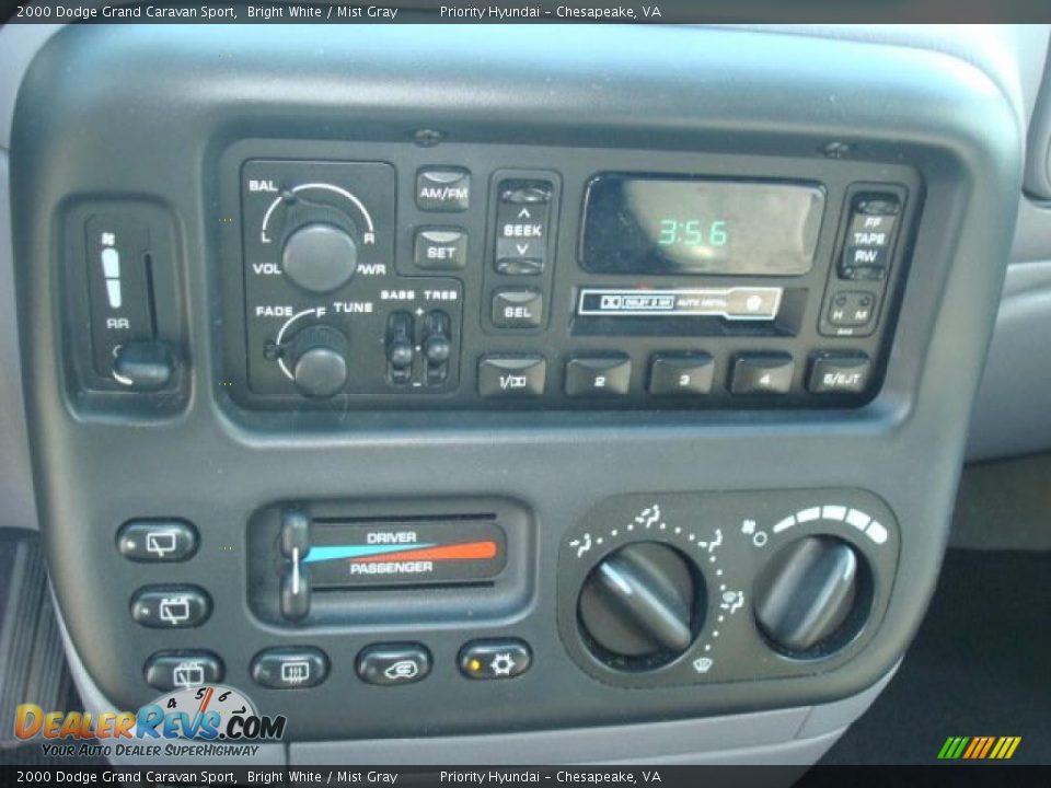 2000 Dodge Grand Caravan Sport Bright White / Mist Gray Photo #15