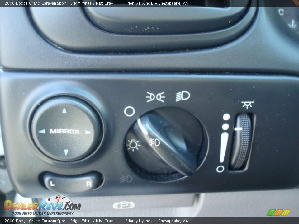 2000 Dodge Grand Caravan Sport Bright White / Mist Gray Photo #20