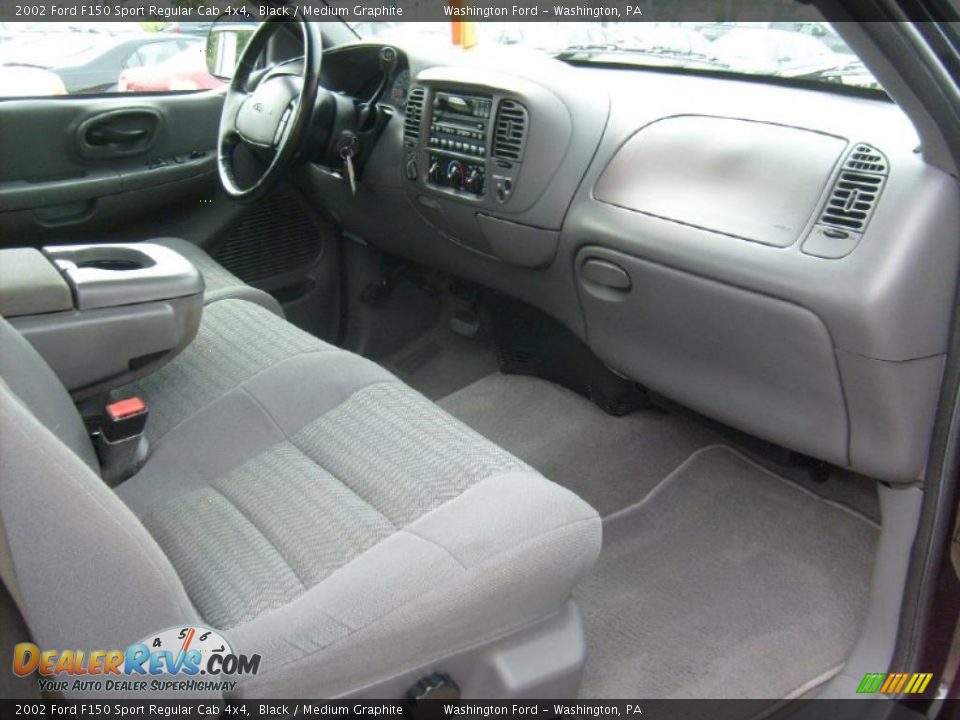 2002 Ford F150 Sport Regular Cab 4x4 Black / Medium Graphite Photo #16