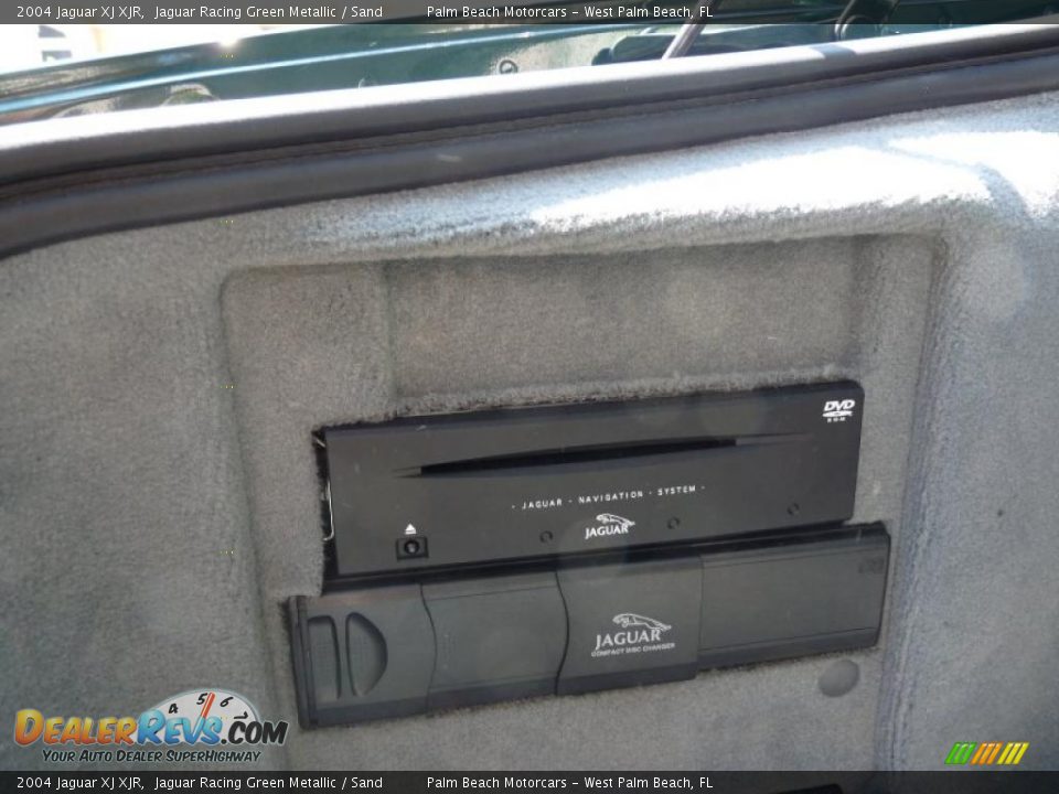 2004 Jaguar XJ XJR Jaguar Racing Green Metallic / Sand Photo #17