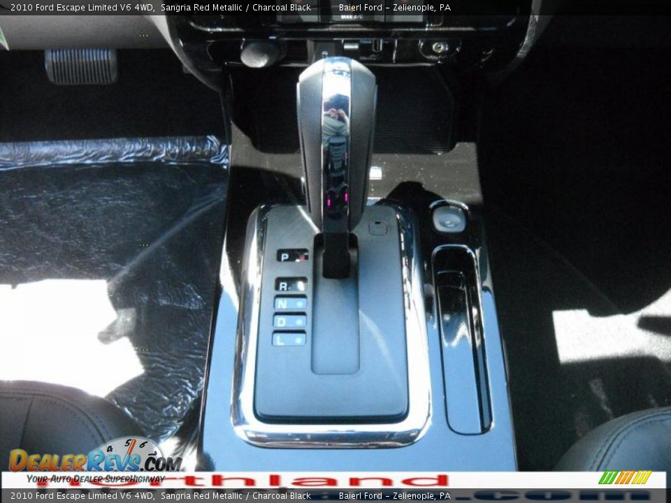 2010 Ford Escape Limited V6 4WD Sangria Red Metallic / Charcoal Black Photo #18