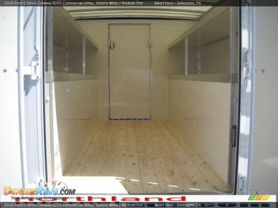 2010 Ford E Series Cutaway E350 Commercial Utility Oxford White / Medium Flint Photo #13