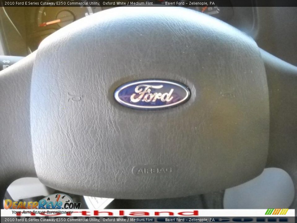 2010 Ford E Series Cutaway E350 Commercial Utility Oxford White / Medium Flint Photo #19