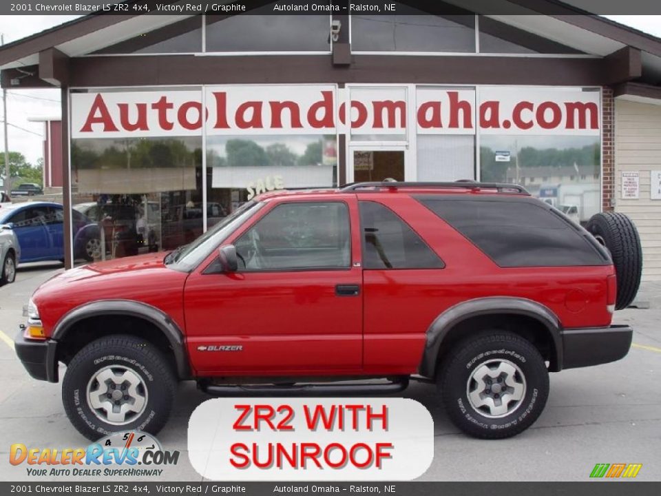 2001 Chevrolet Blazer LS ZR2 4x4 Victory Red / Graphite Photo #1