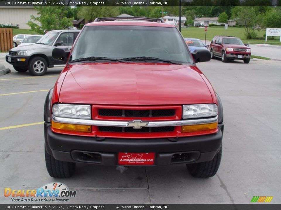 2001 Chevrolet Blazer LS ZR2 4x4 Victory Red / Graphite Photo #26