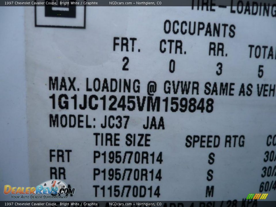 1997 Chevrolet Cavalier Coupe Bright White / Graphite Photo #19
