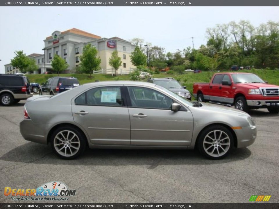 2008 Ford Fusion SE Vapor Silver Metallic / Charcoal Black/Red Photo #2