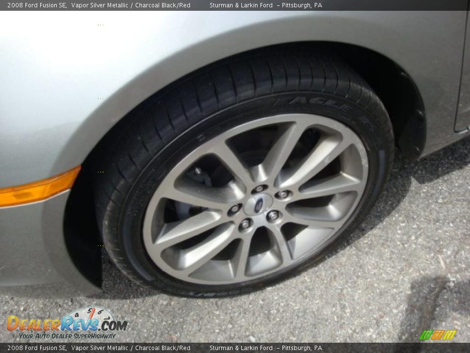 2008 Ford Fusion SE Vapor Silver Metallic / Charcoal Black/Red Photo #12